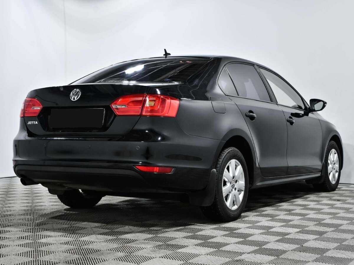 Volkswagen Jetta с пробегом — 2013 год. Фото: #3