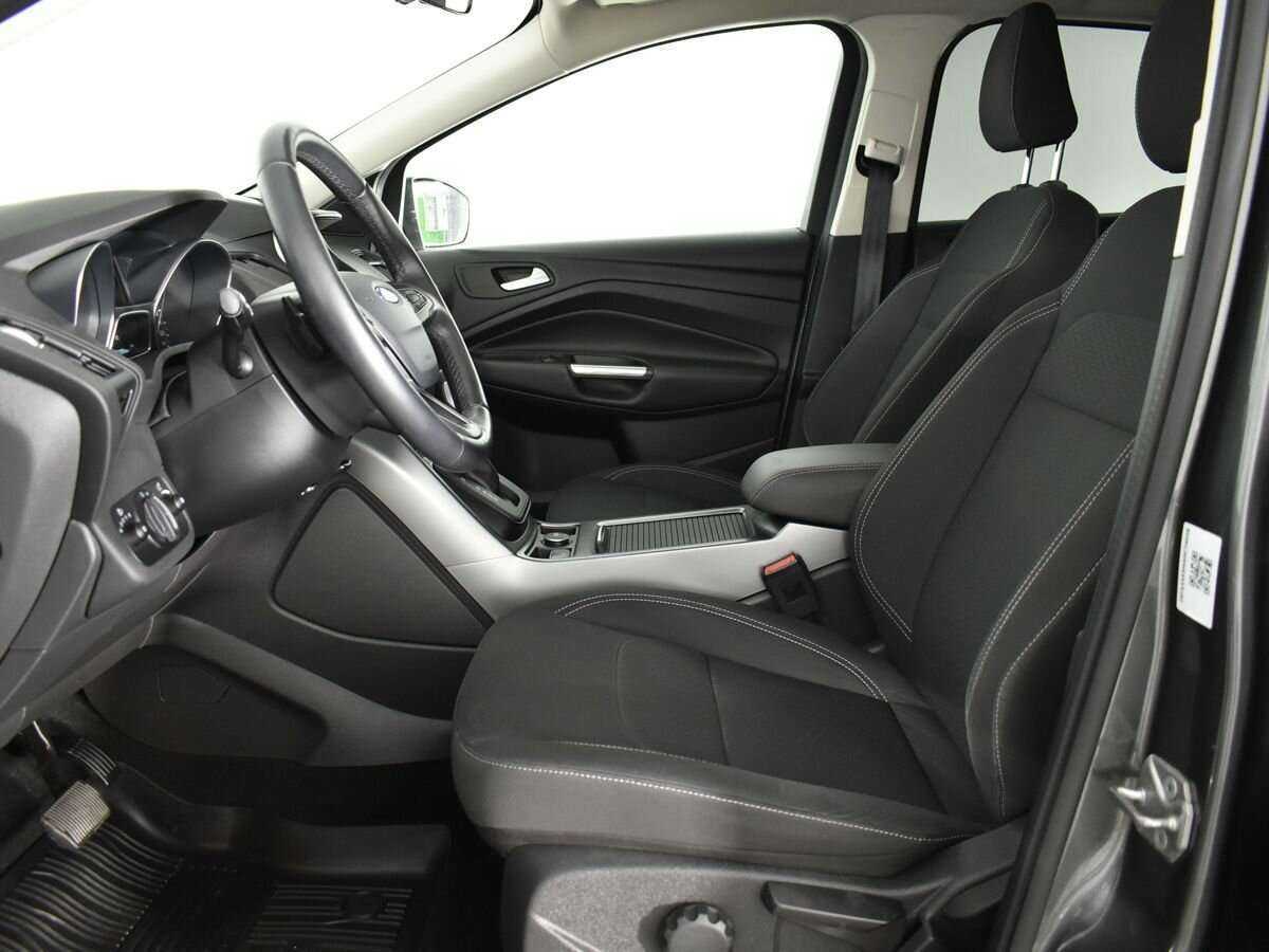 Ford Kuga с пробегом — 2017 год. Фото: #9