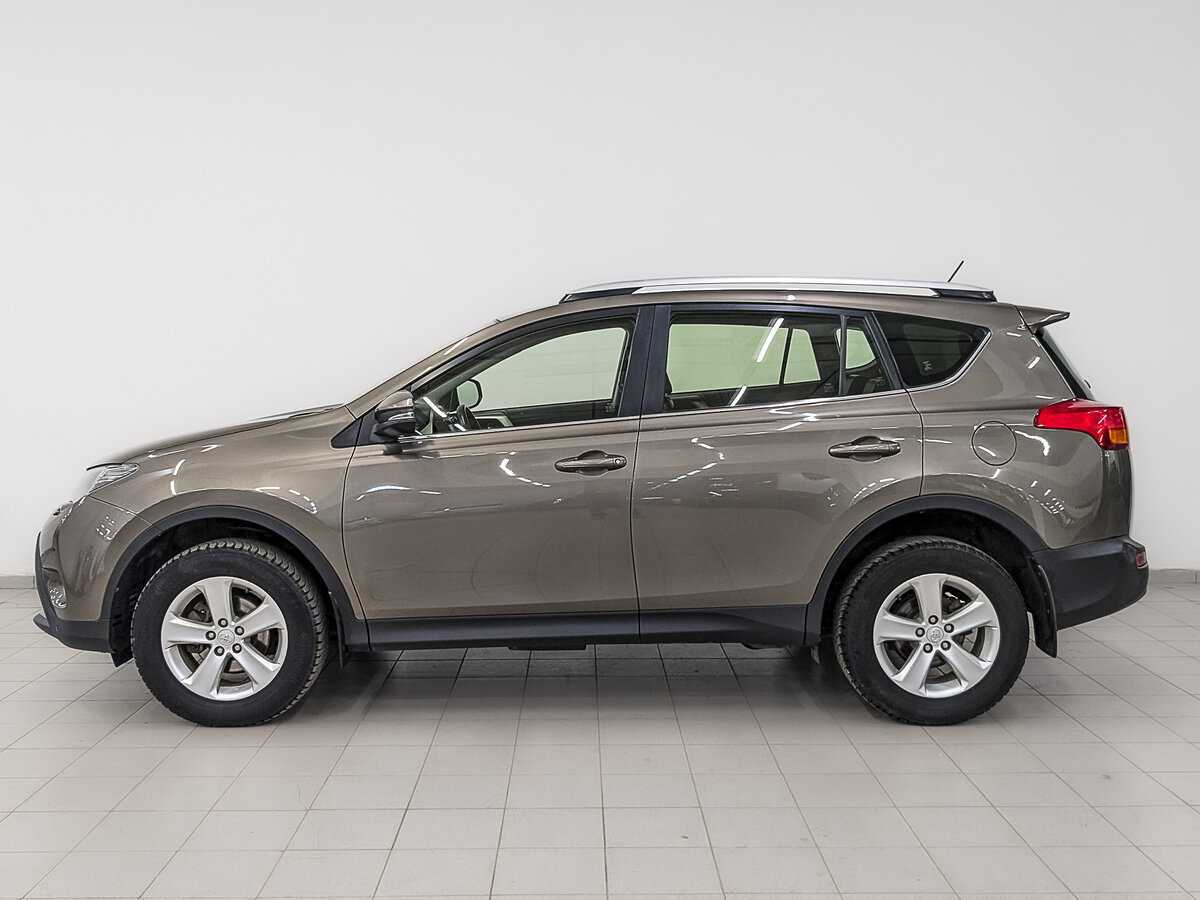 Toyota RAV4 с пробегом — 2014 год. Фото: #7