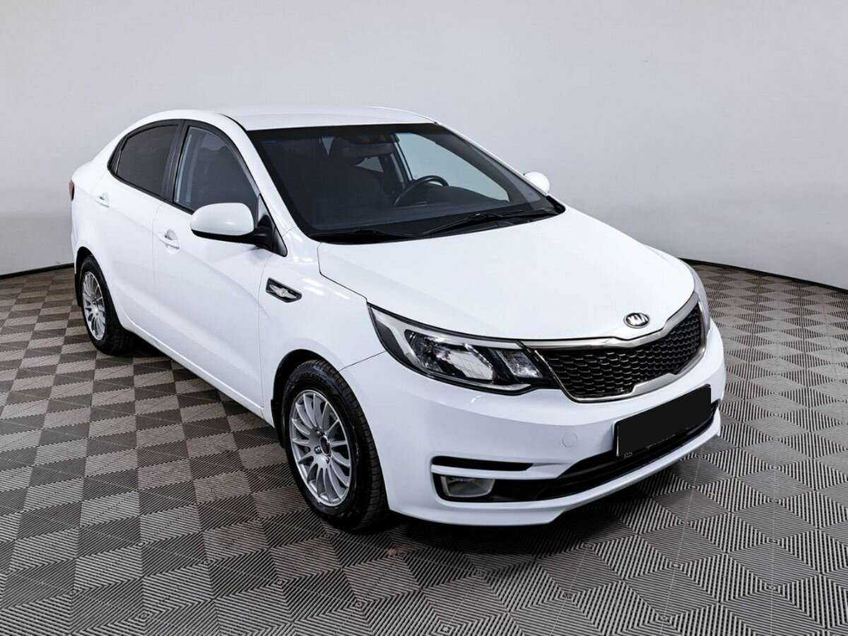 Kia Rio с пробегом — 2017 год. Фото: #2