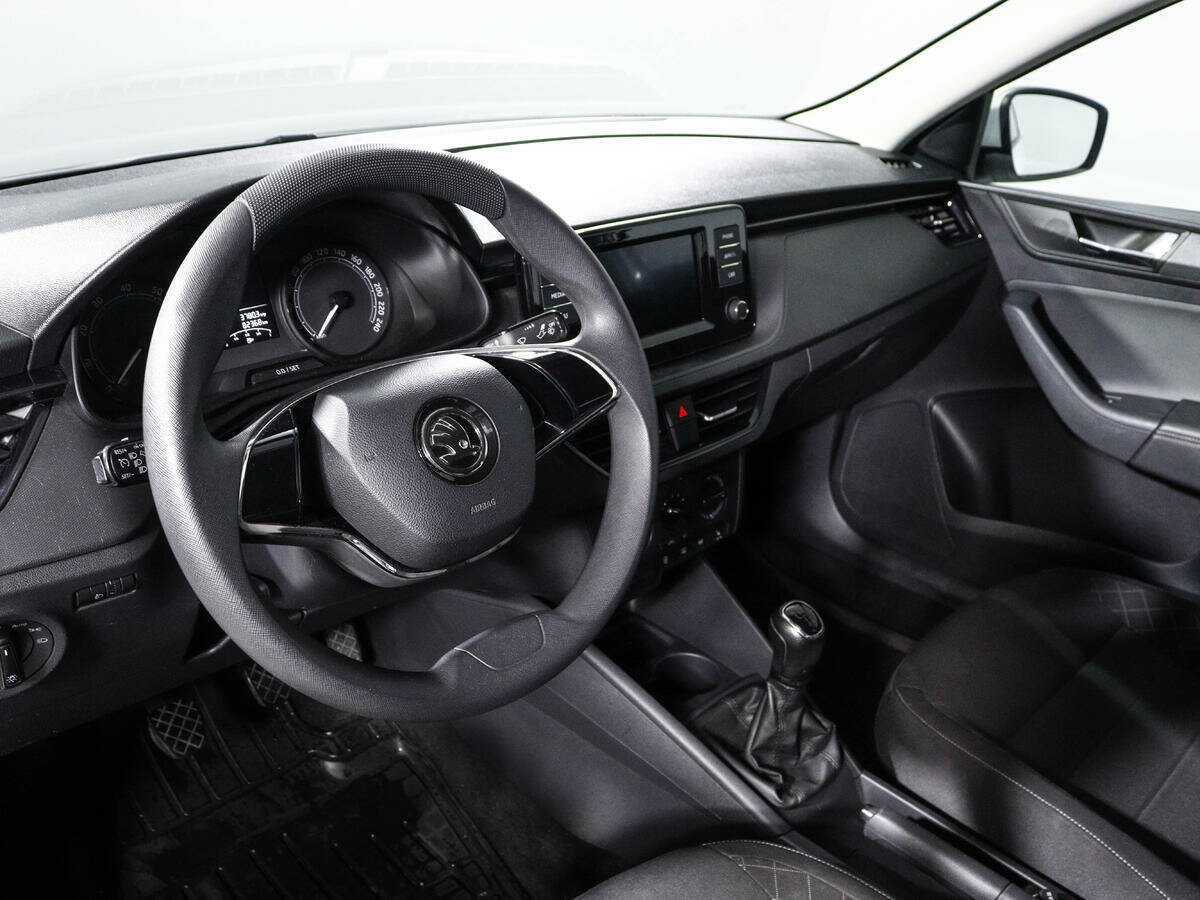 Skoda Rapid с пробегом — 2020 год. Фото: #13