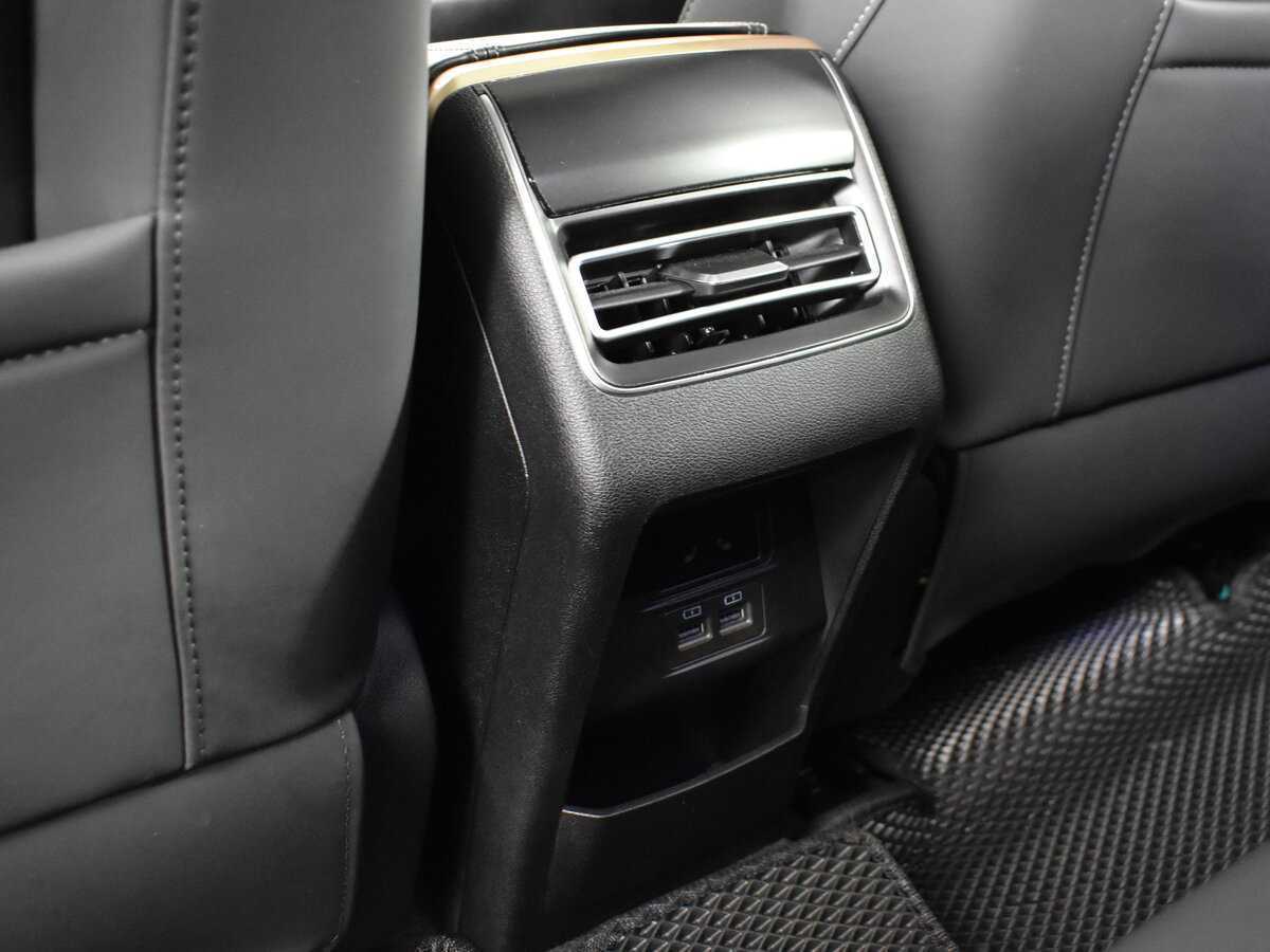 EXEED LX с пробегом — 2022 год. Фото: #22