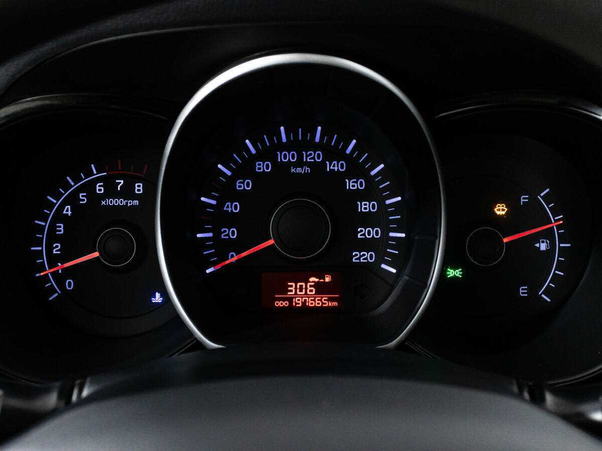 Kia Rio с пробегом — 2012 год. Фото: #11