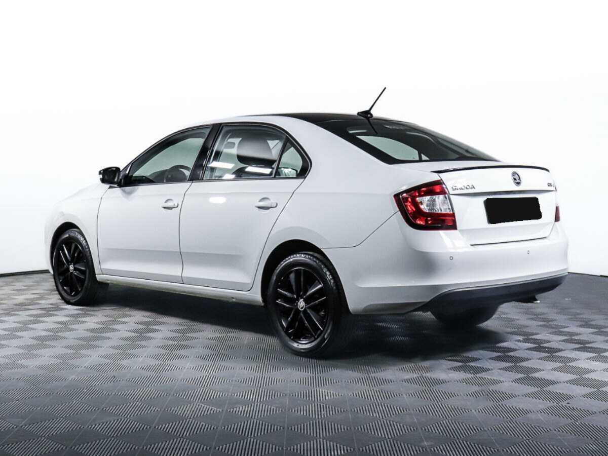 Skoda Rapid с пробегом — 2019 год. Фото: #6