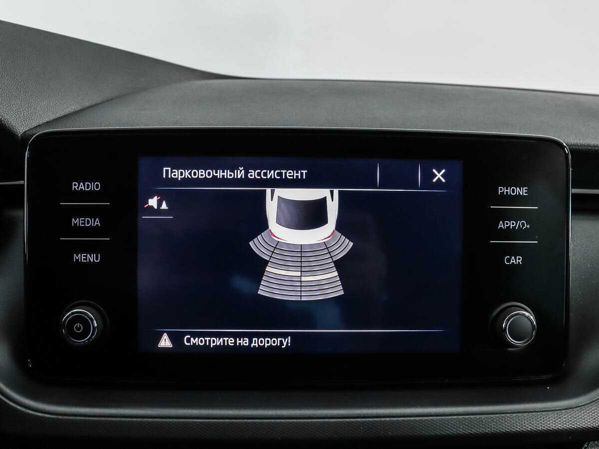 Skoda Rapid с пробегом — 2021 год. Фото: #14