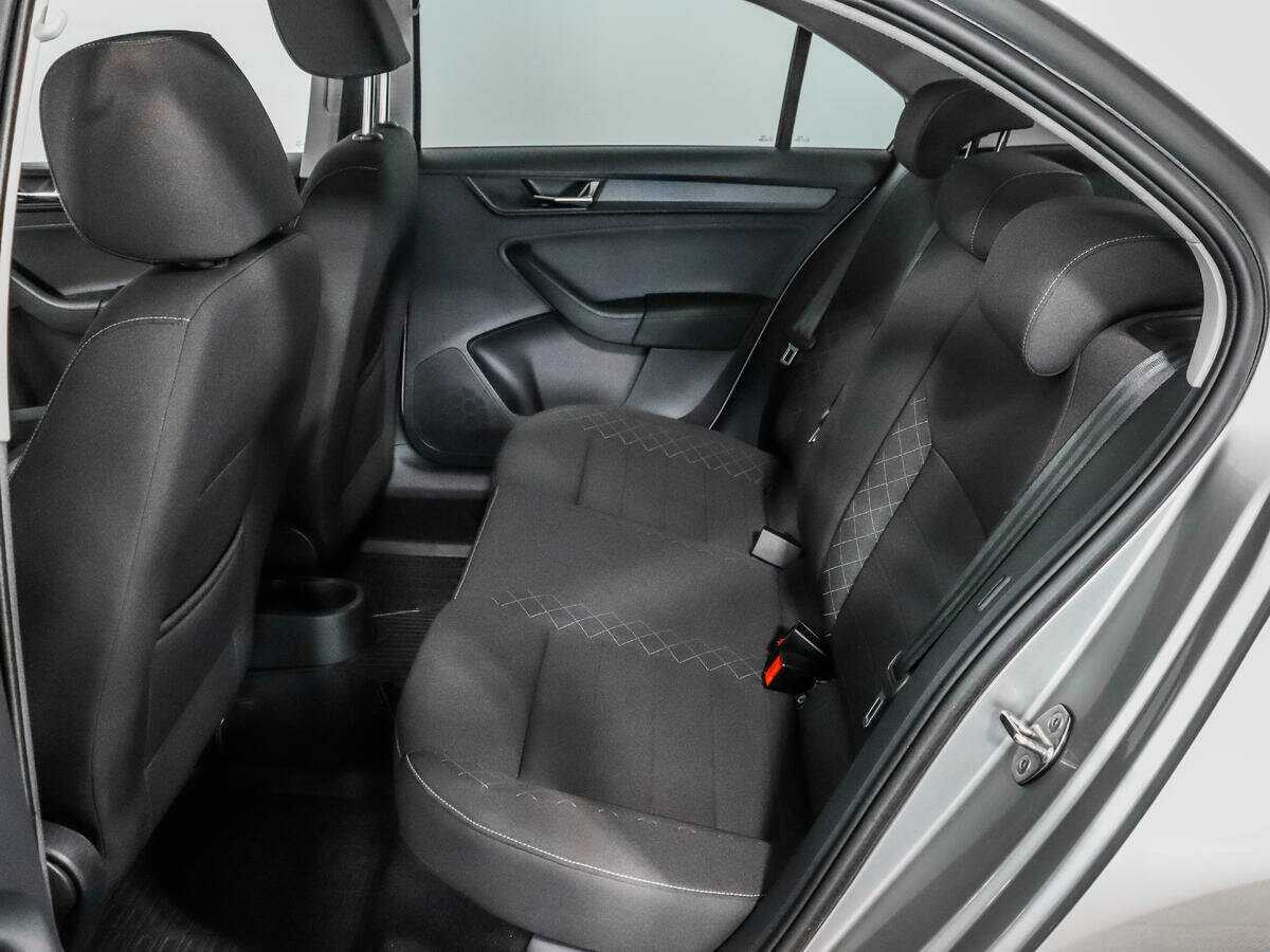 Skoda Rapid с пробегом — 2020 год. Фото: #9