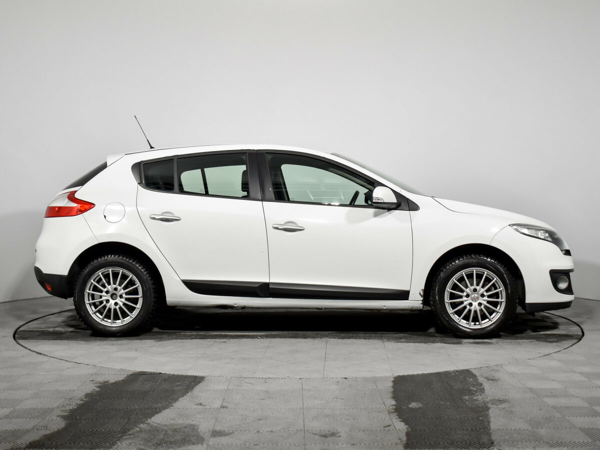 Renault Megane с пробегом — 2013 год. Фото: #3