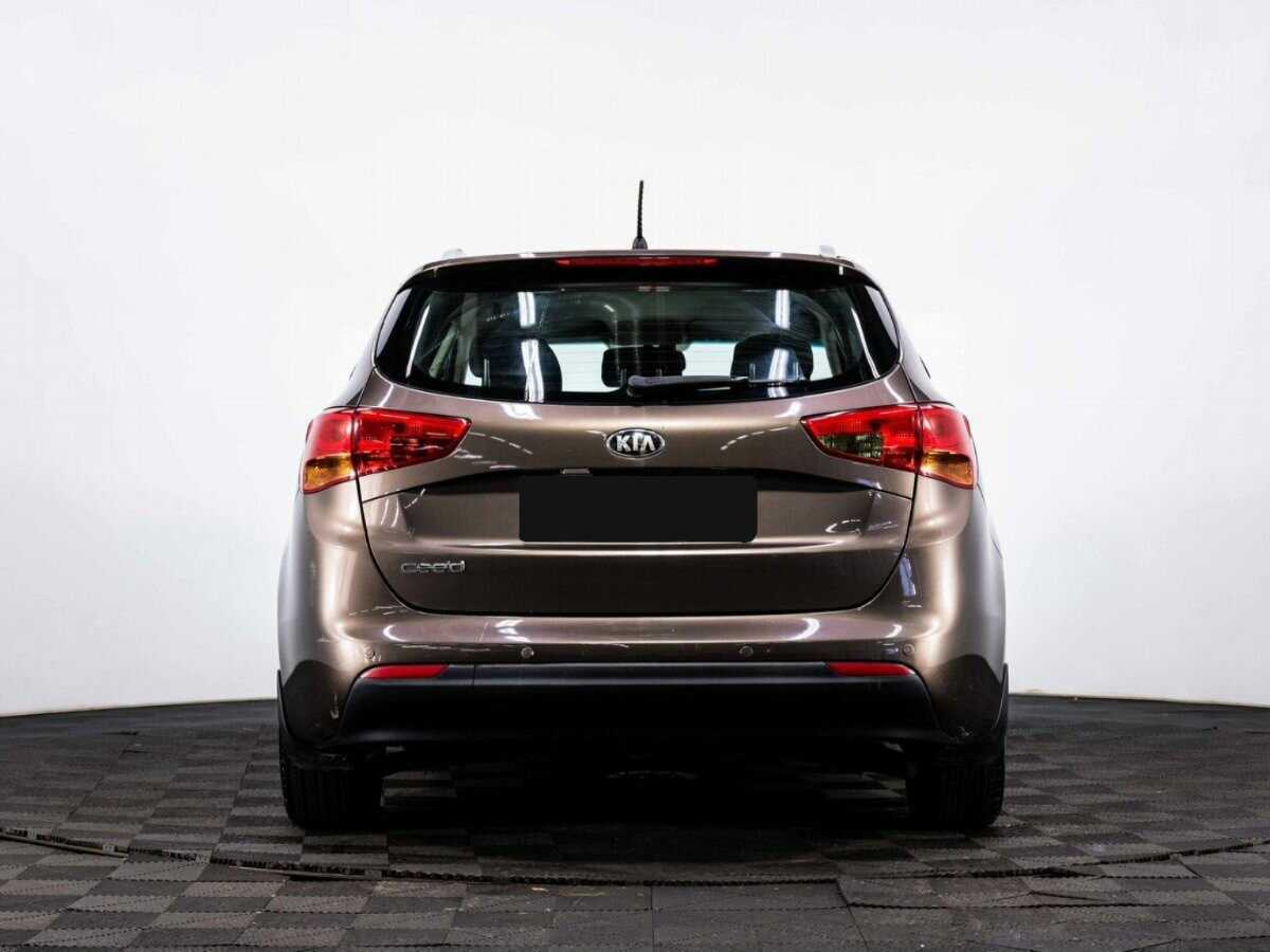 Kia Ceed с пробегом — 2013 год. Фото: #4