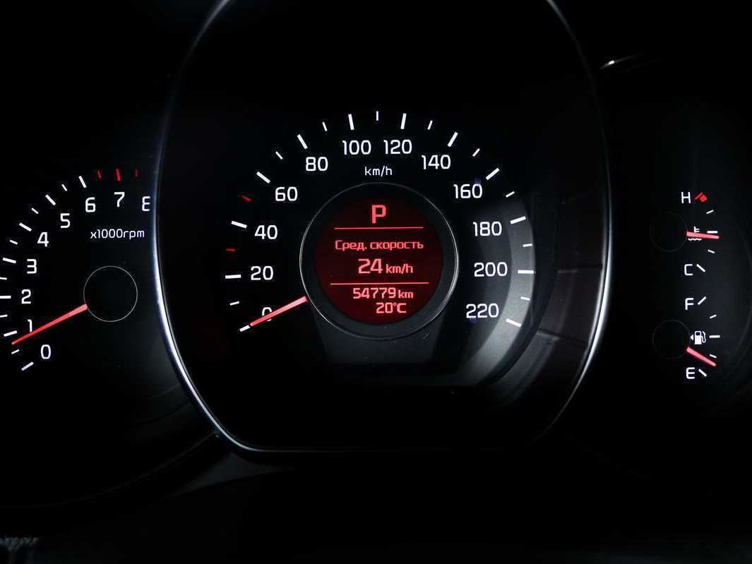 Kia Rio с пробегом — 2015 год. Фото: #9