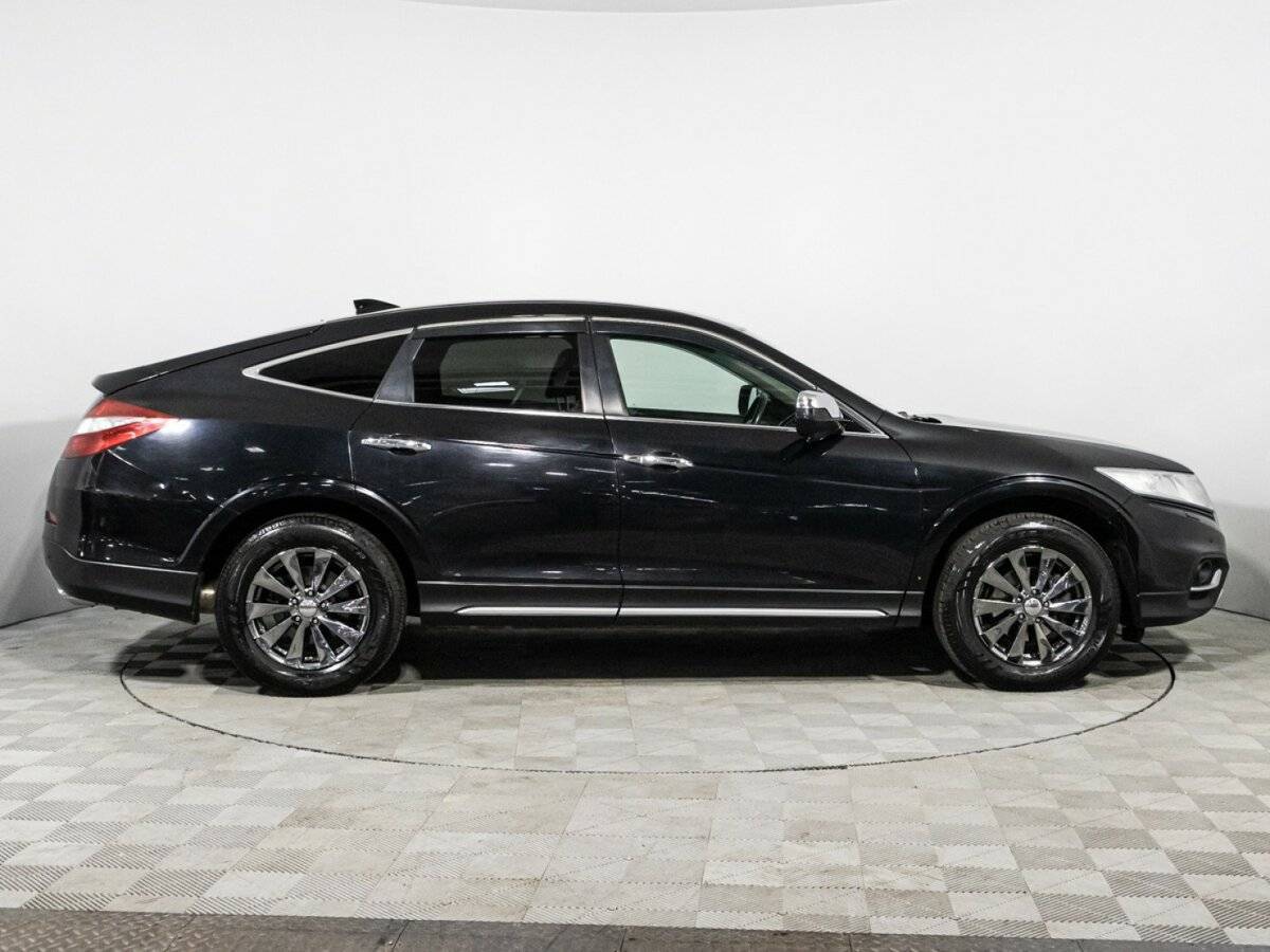 Honda Crosstour с пробегом — 2013 год. Фото: #3
