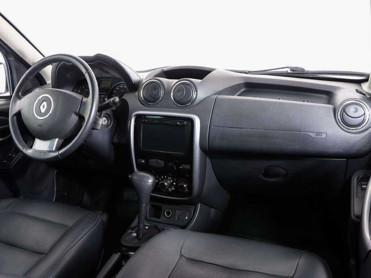 Renault Duster с пробегом — 2013 год. Фото: #8
