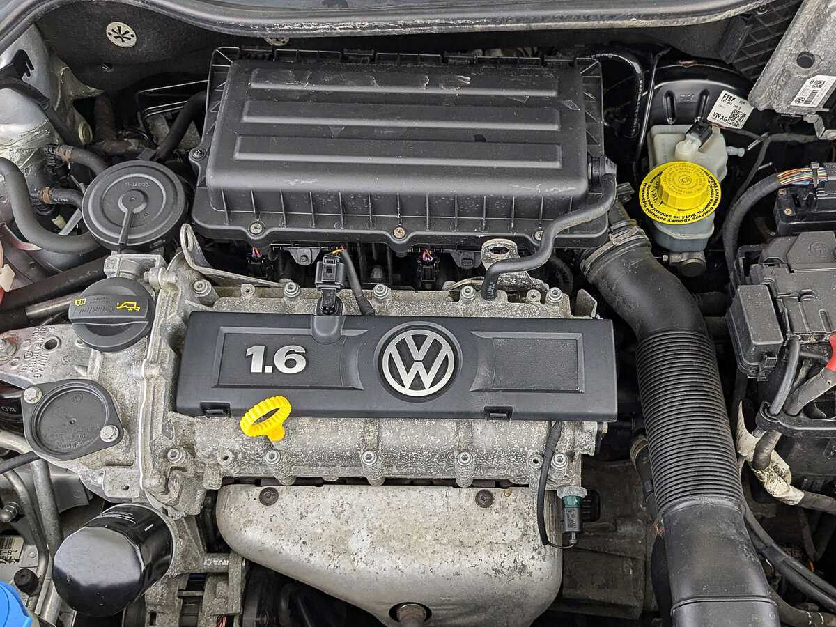 Volkswagen Polo с пробегом — 2015 год. Фото: #8