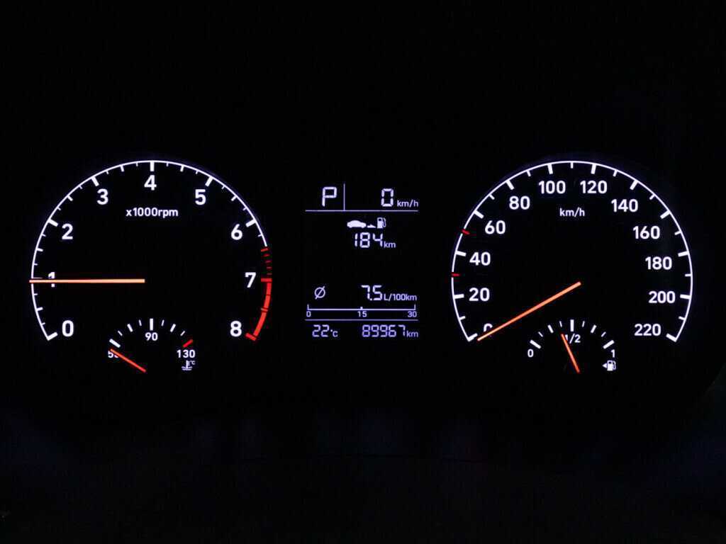 Hyundai Solaris с пробегом — 2019 год. Фото: #11