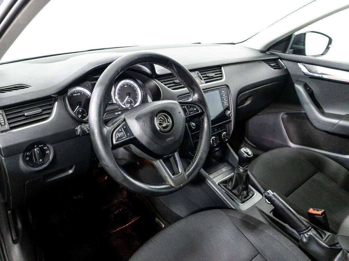 Skoda Octavia с пробегом — 2018 год. Фото: #10