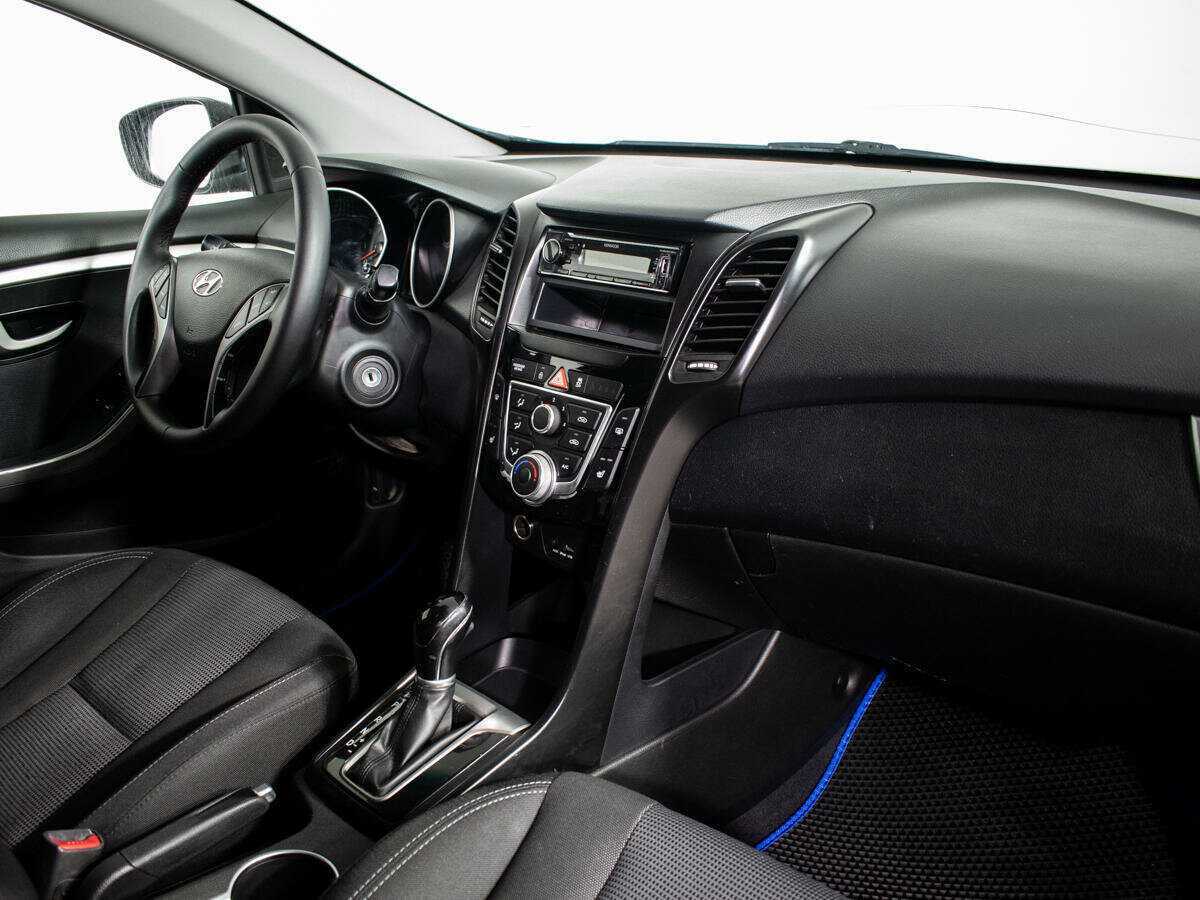 Hyundai i30 с пробегом — 2012 год. Фото: #8