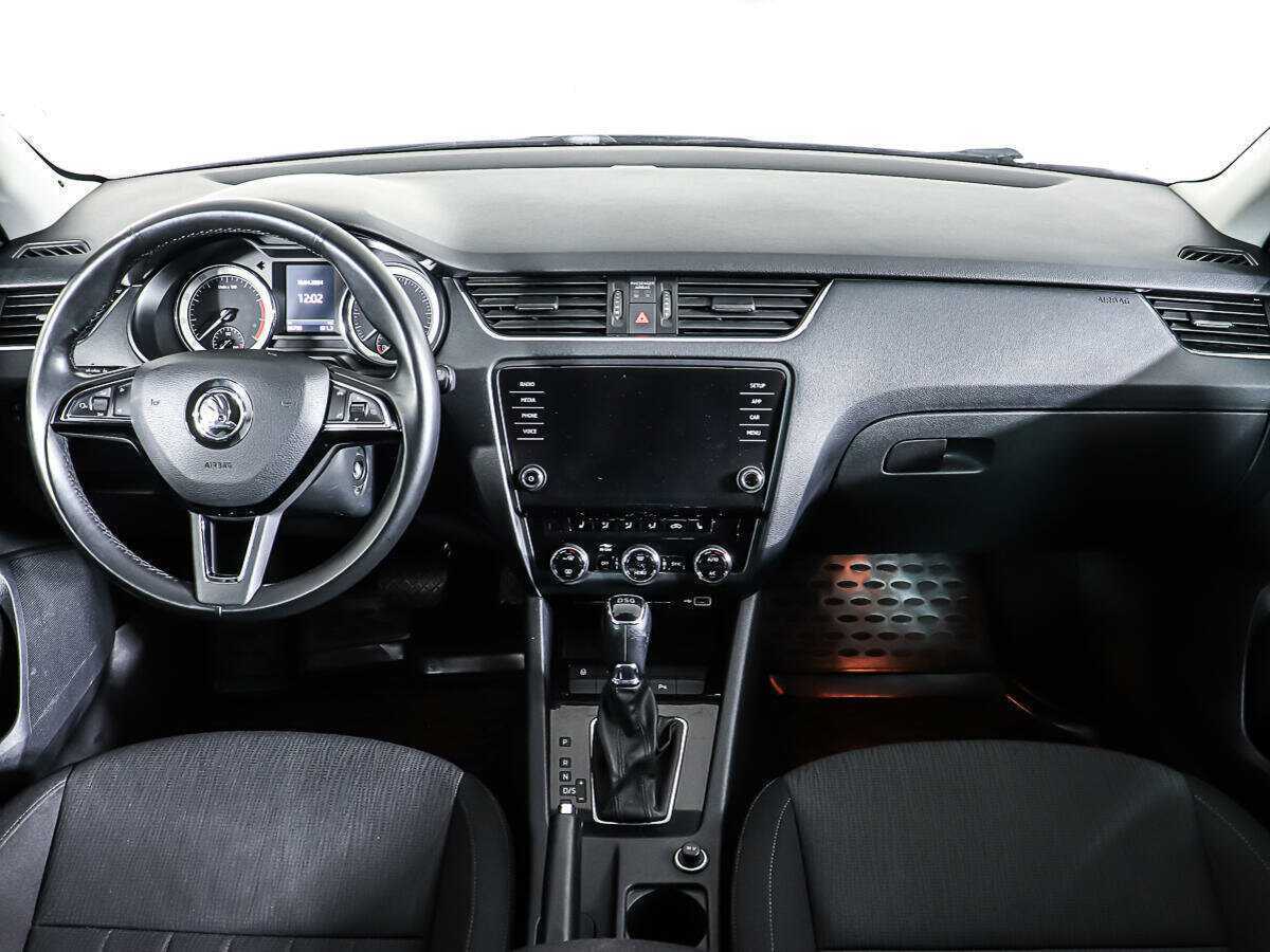 Skoda Octavia с пробегом — 2018 год. Фото: #10
