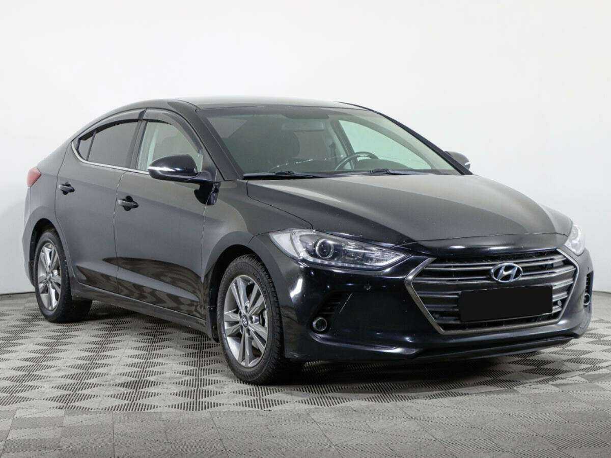 Hyundai Elantra с пробегом — 2017 год. Фото: #2