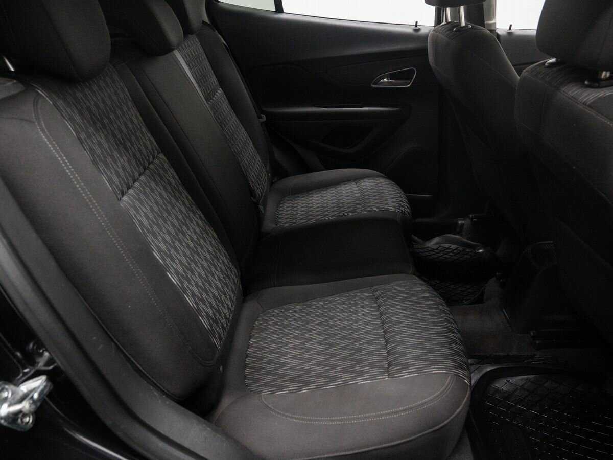 Opel Mokka с пробегом — 2012 год. Фото: #8