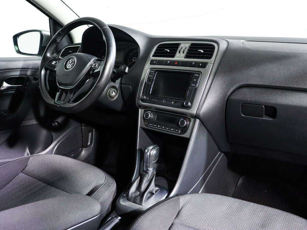 Volkswagen Polo с пробегом — 2017 год. Фото: #7