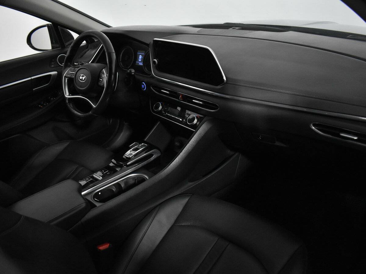 Hyundai Sonata с пробегом — 2020 год. Фото: #8