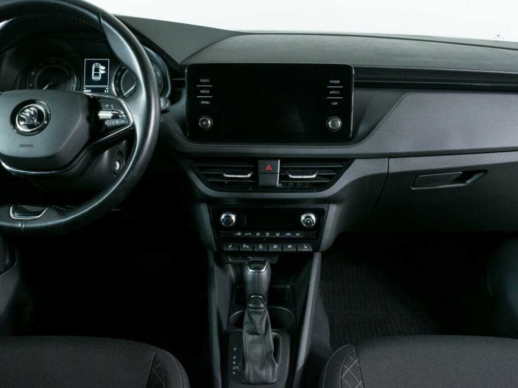 Skoda Rapid с пробегом — 2021 год. Фото: #7