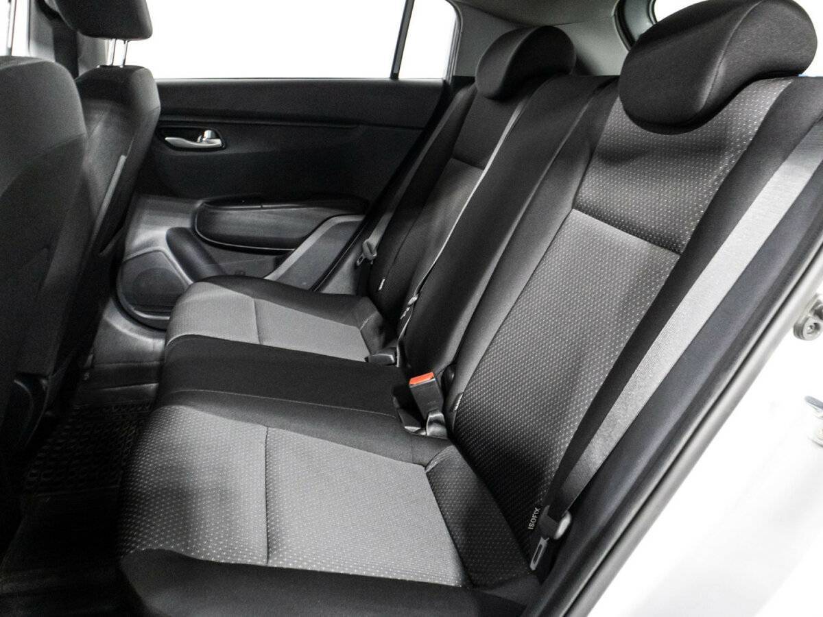 Kia Rio с пробегом — 2020 год. Фото: #9