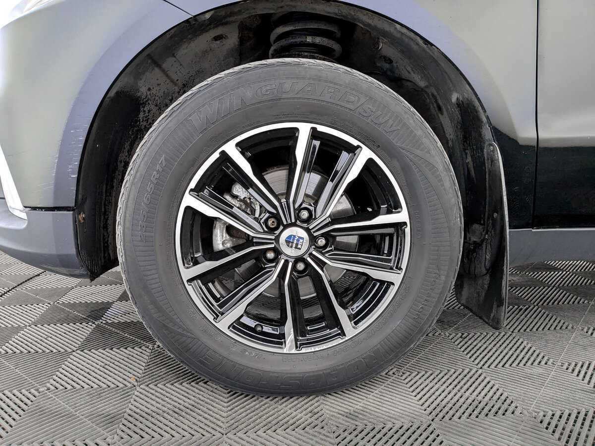 Geely Emgrand X7 с пробегом — 2018 год. Фото: #17