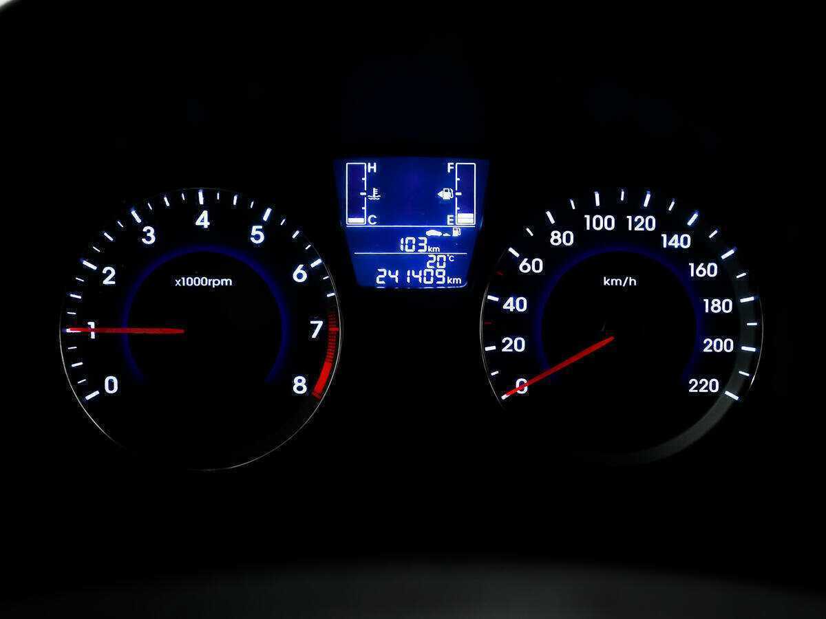 Hyundai Solaris с пробегом — 2016 год. Фото: #9