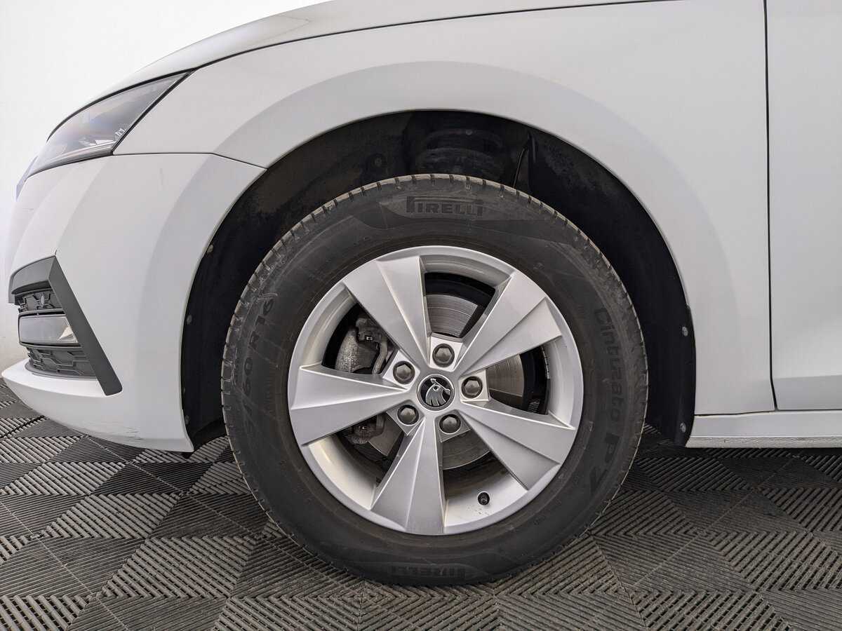 Skoda Octavia с пробегом — 2021 год. Фото: #11