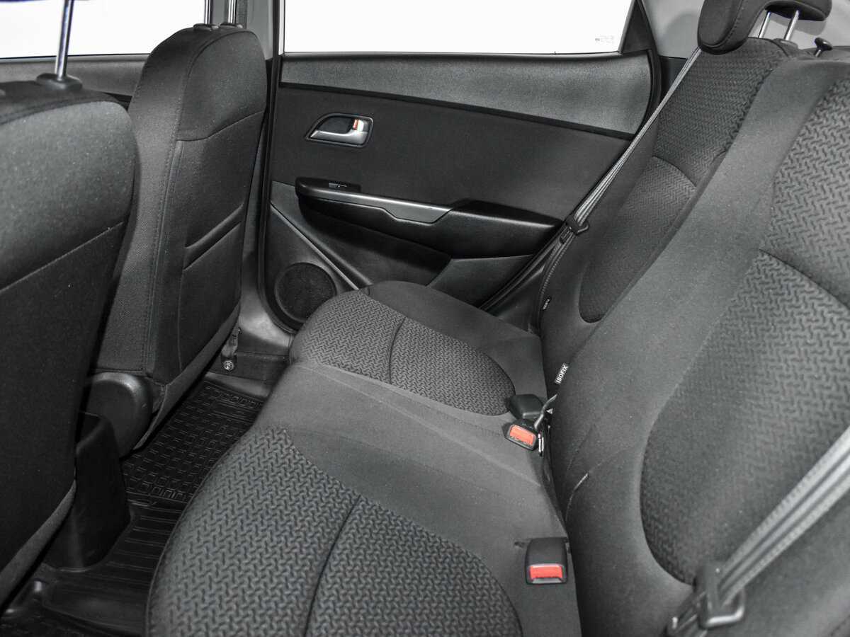 Kia Rio с пробегом — 2016 год. Фото: #15