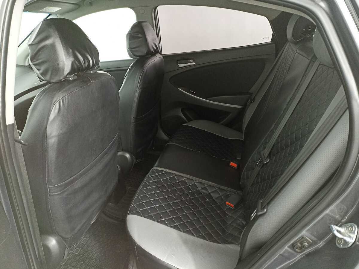 Hyundai Solaris с пробегом — 2015 год. Фото: #11