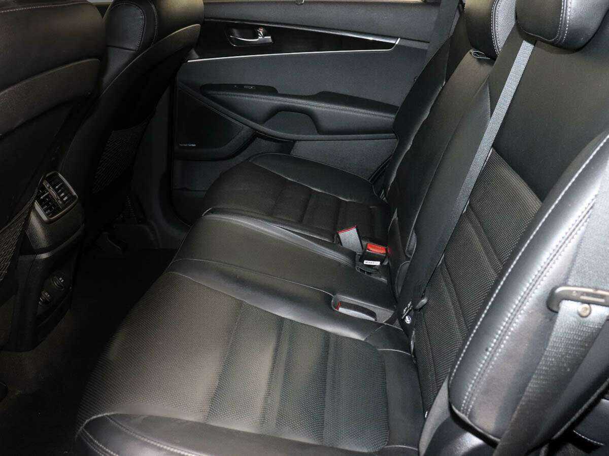 Kia Sorento с пробегом — 2018 год. Фото: #8
