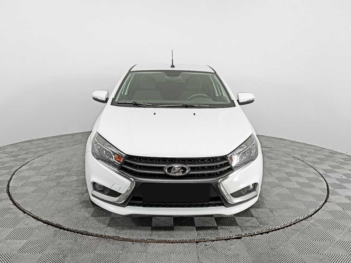 Lada (ВАЗ) Vesta с пробегом — 2022 год. Фото: #1
