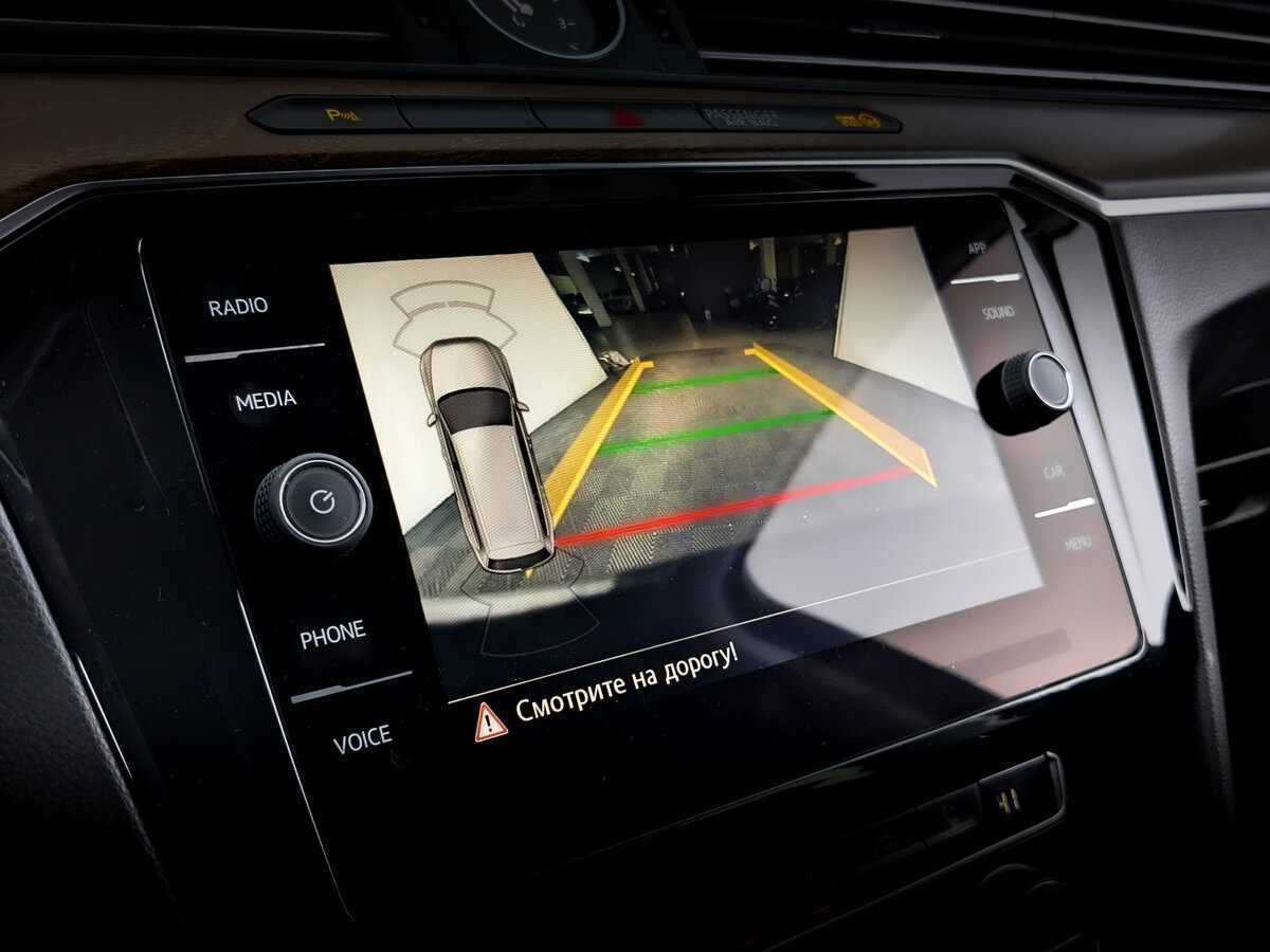 Volkswagen Passat с пробегом — 2018 год. Фото: #26