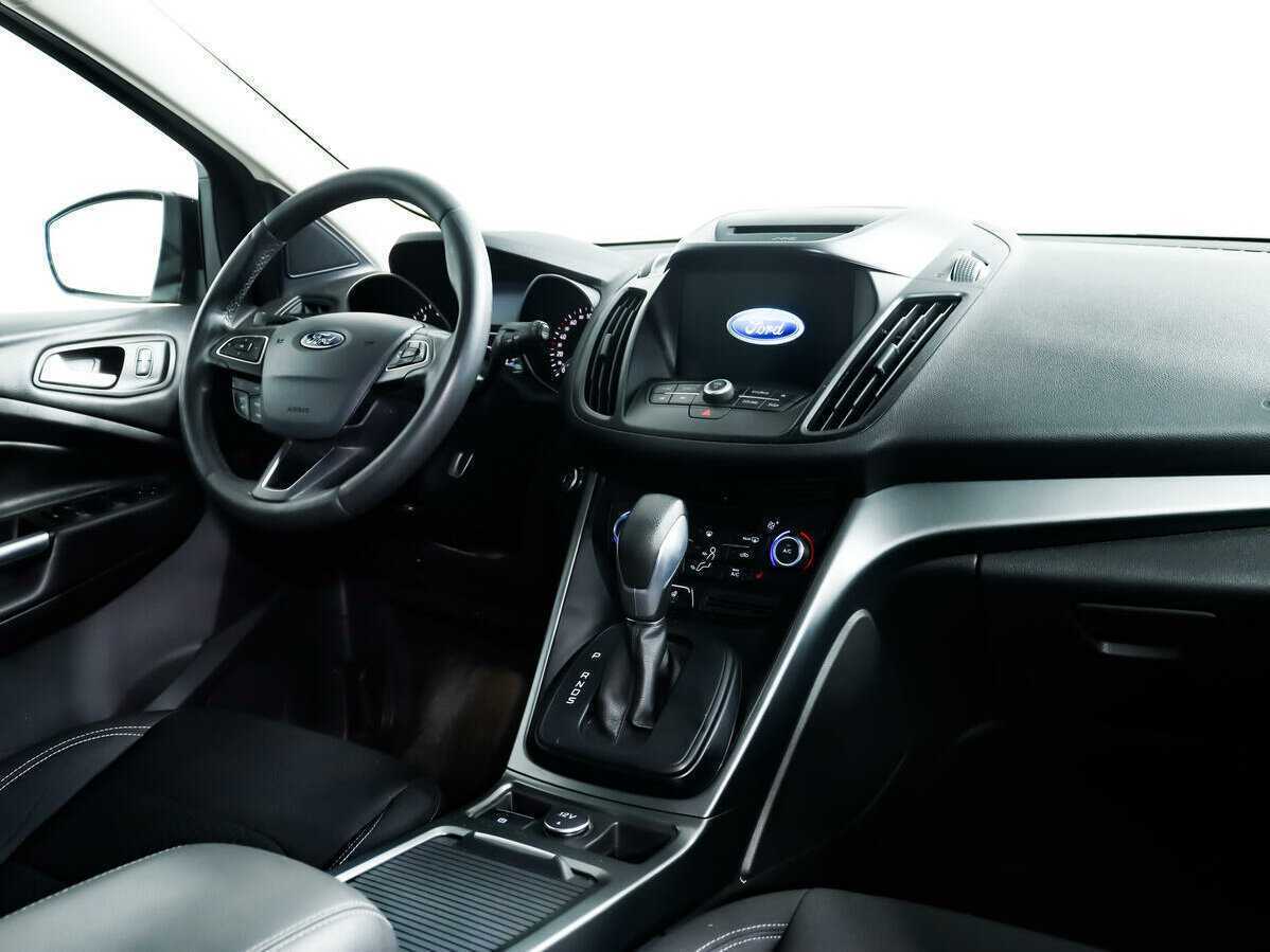 Ford Kuga с пробегом — 2017 год. Фото: #6