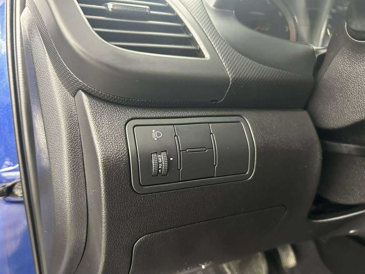 Hyundai Solaris с пробегом — 2016 год. Фото: #8