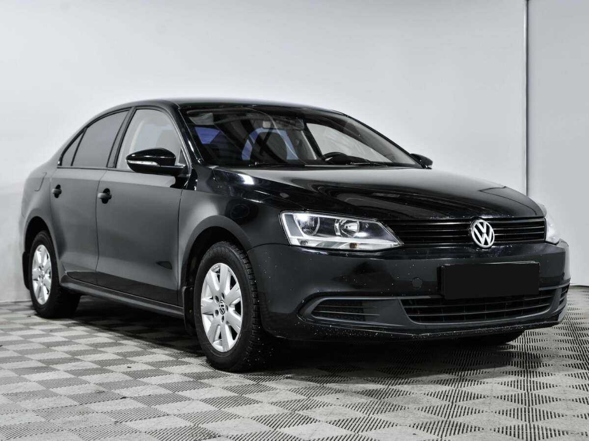Volkswagen Jetta с пробегом — 2013 год. Фото: #2