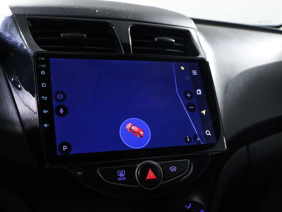 Hyundai Solaris с пробегом — 2014 год. Фото: #12