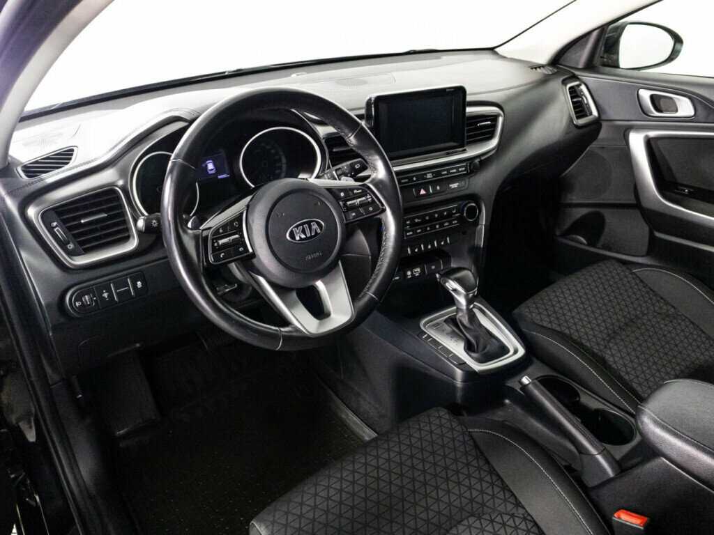 Kia Ceed с пробегом — 2018 год. Фото: #10