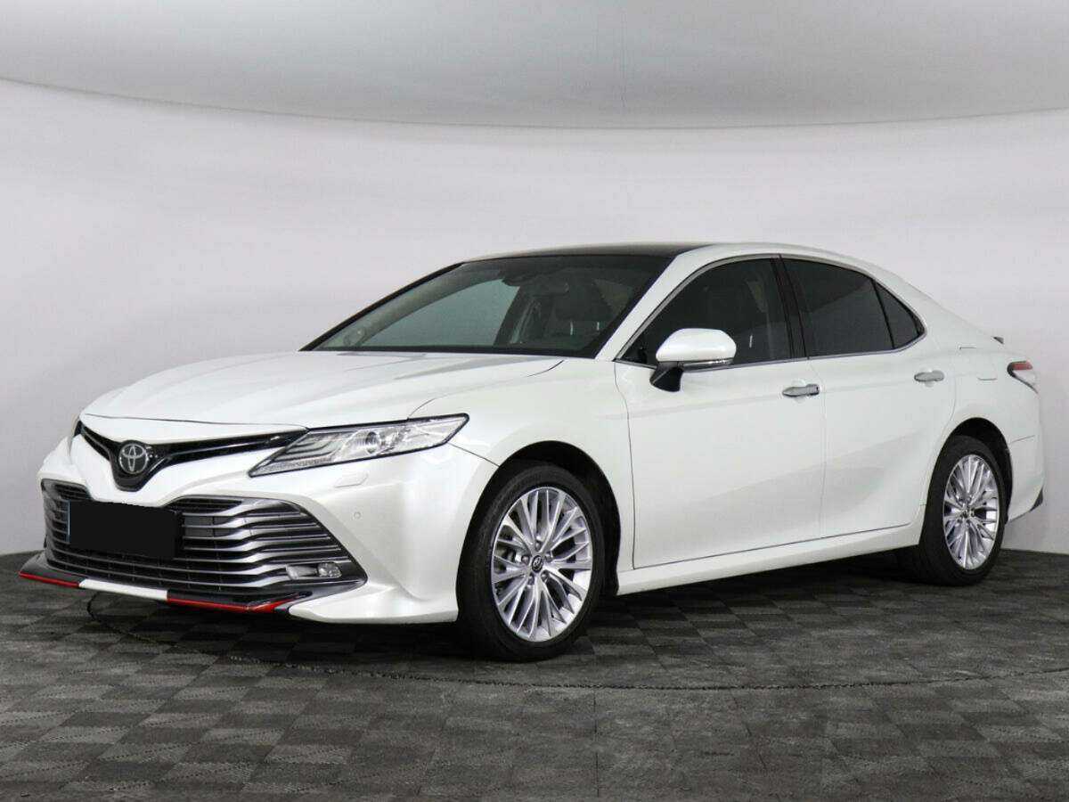 Toyota Camry с пробегом — 2019 год. Посмотреть фото