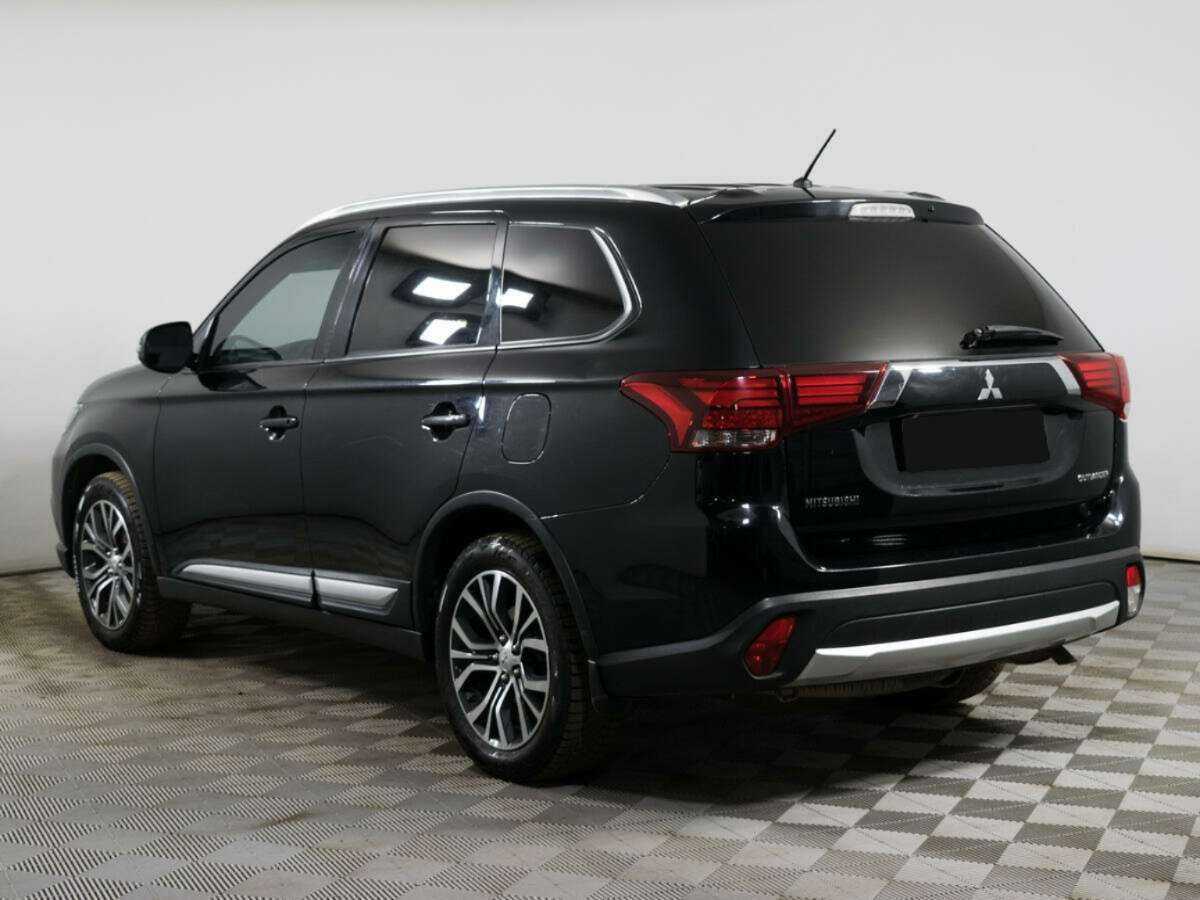 Mitsubishi Outlander с пробегом — 2016 год. Фото: #5