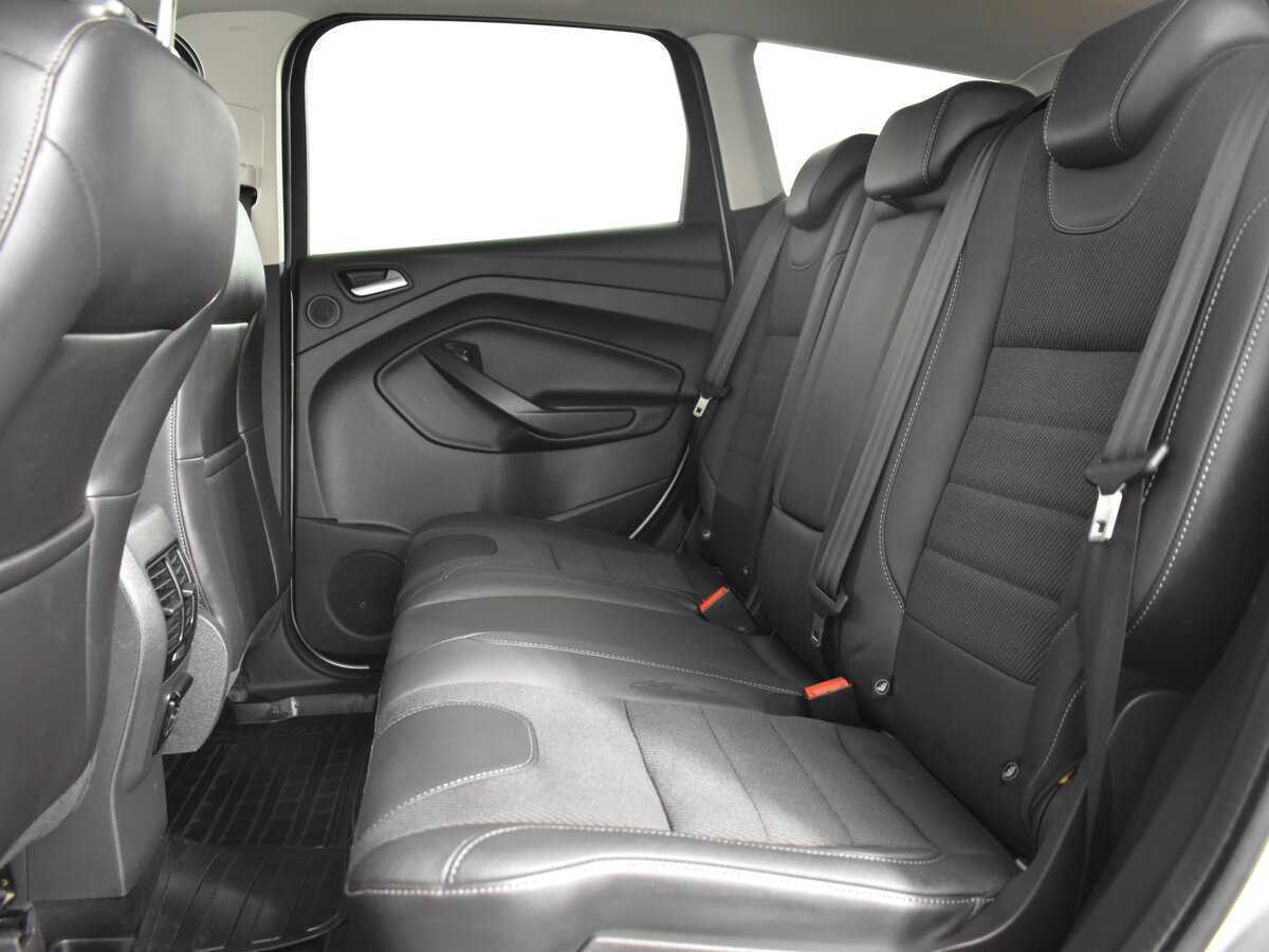 Ford Kuga с пробегом — 2014 год. Фото: #6