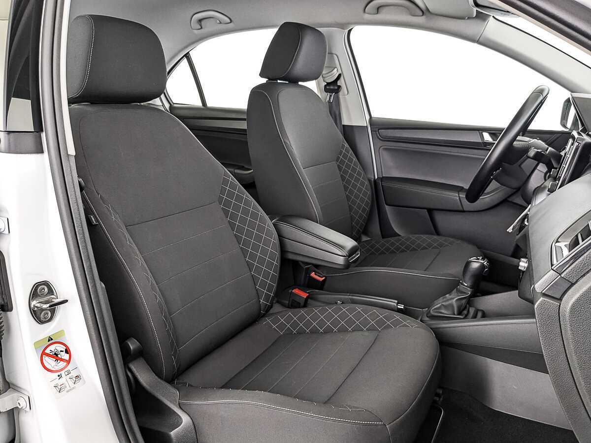 Skoda Rapid с пробегом — 2020 год. Фото: #22