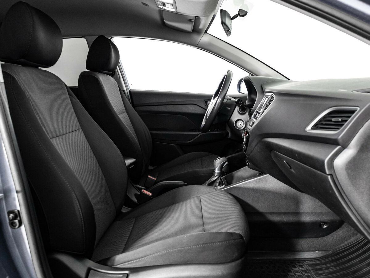 Hyundai Solaris с пробегом — 2017 год. Фото: #16