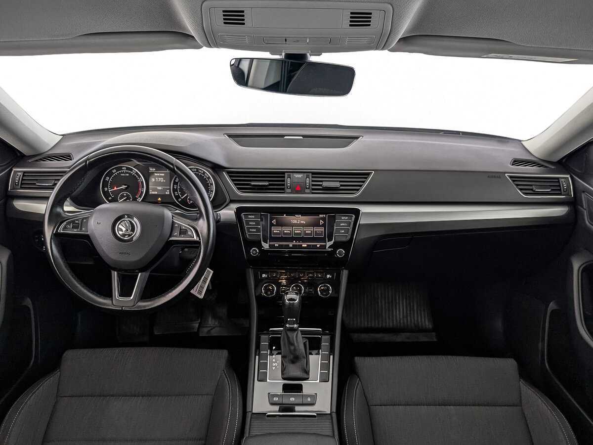 Skoda Superb с пробегом — 2018 год. Фото: #13
