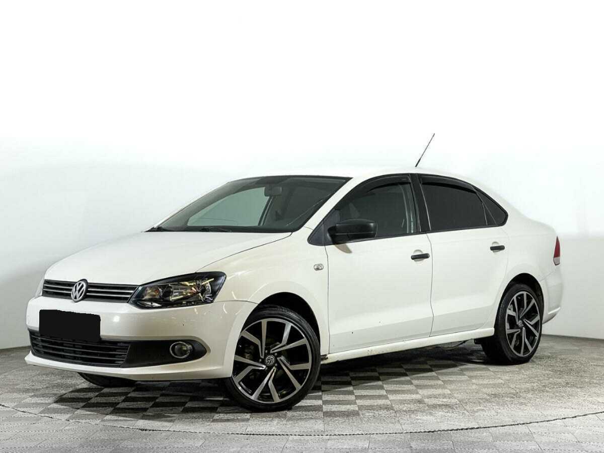 Volkswagen Polo с пробегом — 2012 год. Фото: #0