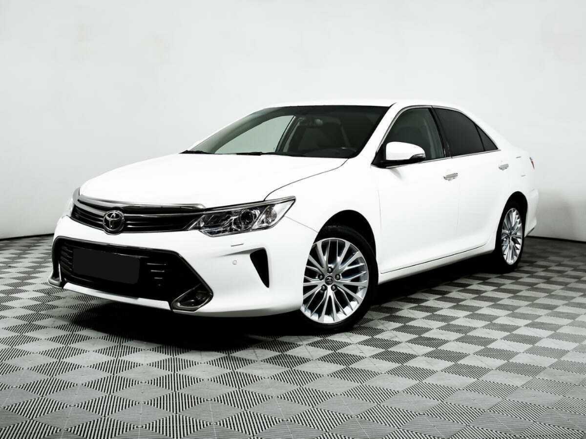 Toyota Camry с пробегом — 2015 год. Посмотреть фото