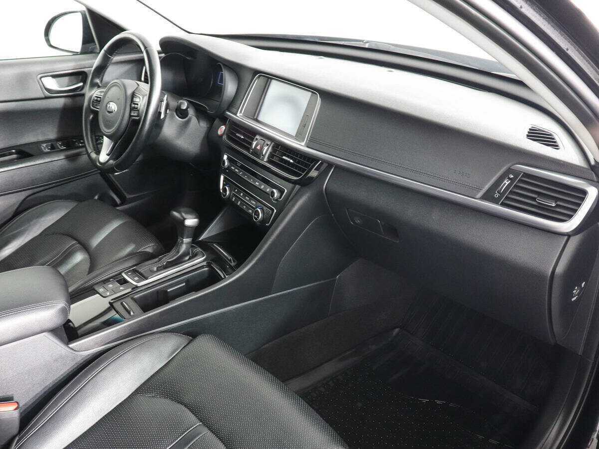 Kia Optima с пробегом — 2017 год. Фото: #9