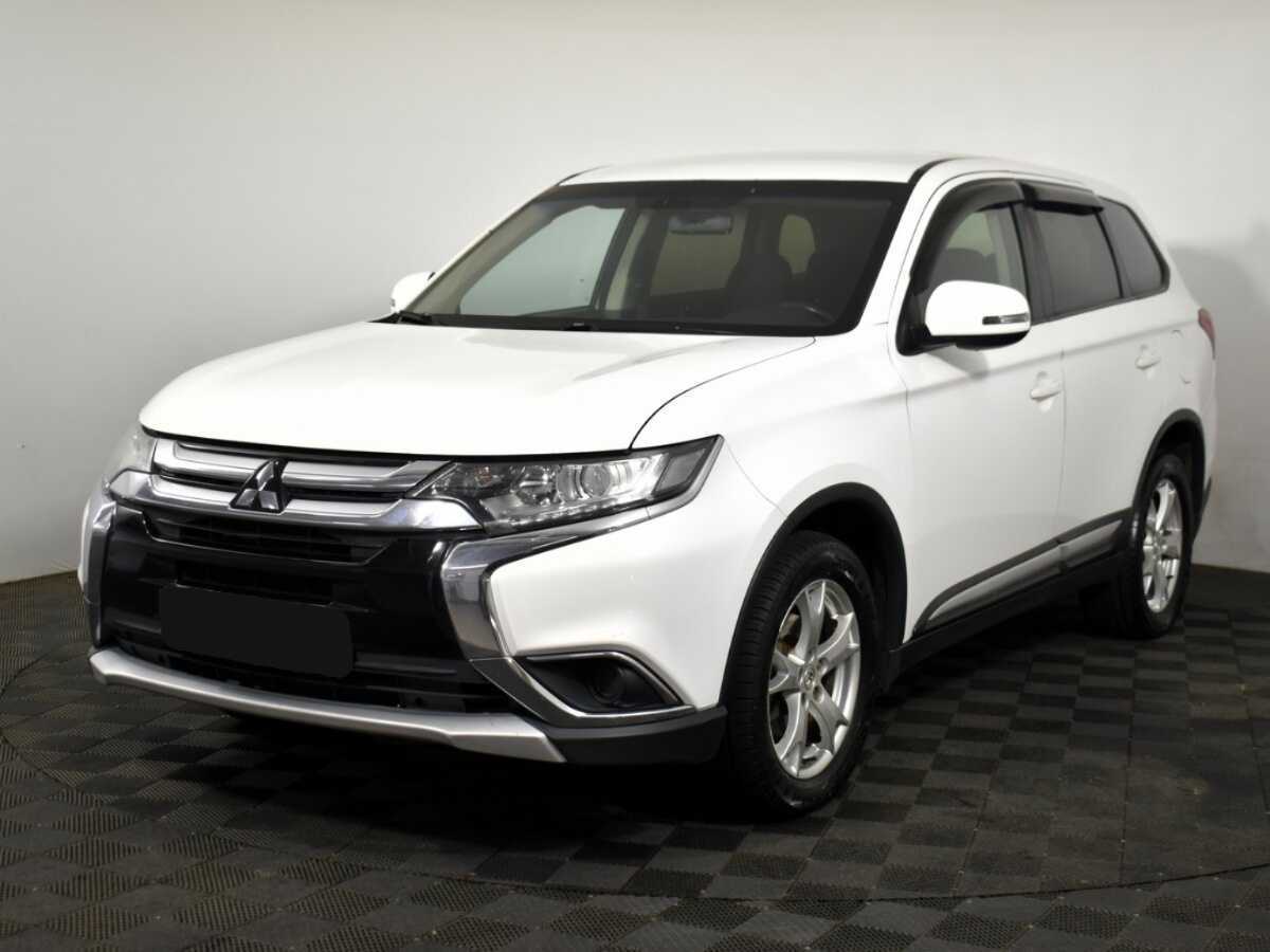 Mitsubishi Outlander с пробегом — 2017 год. Фото: #0