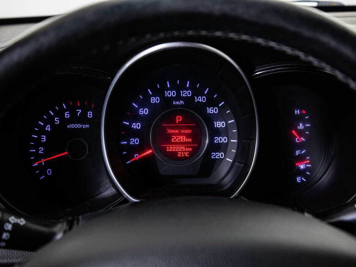 Kia Rio с пробегом — 2015 год. Фото: #11